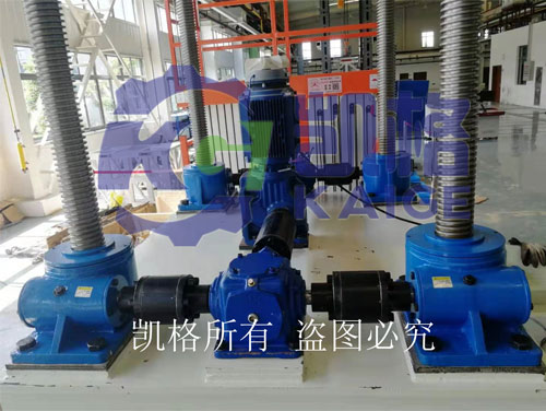 中航飛機(jī)起落架油缸磨損實(shí)驗(yàn)架